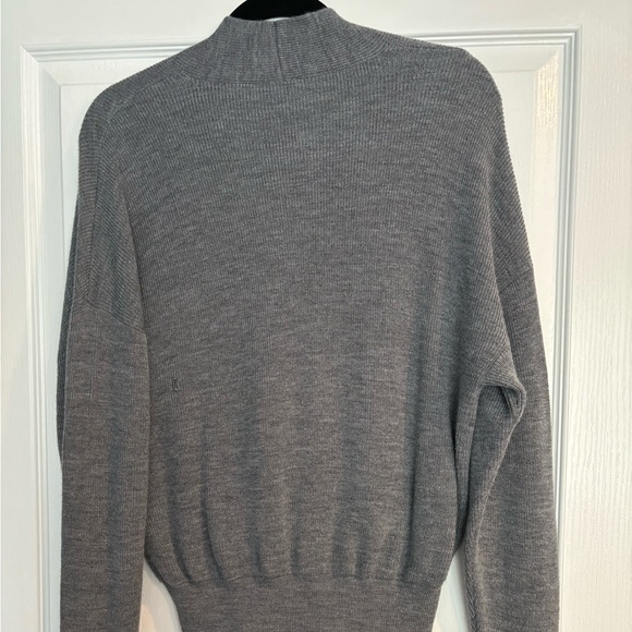 Kit and Ace Merino Sweater - Picture 4 of 7